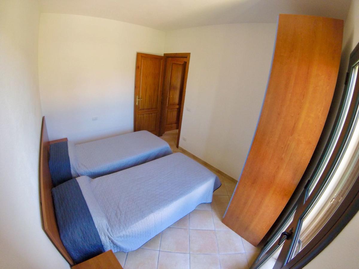 Residence Edilmare San Teodoro Bagian luar foto